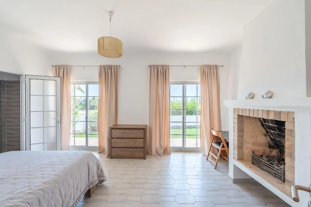 Entire Villa In Praia Da Luz Montinhos da Luz