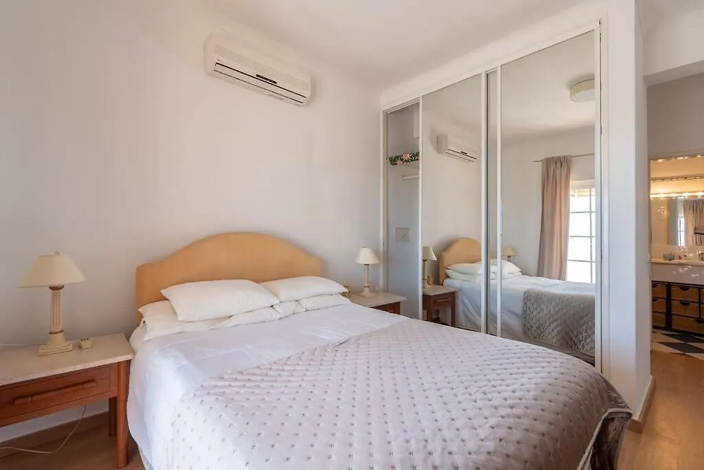 Entire Villa In Praia Da Luz Montinhos da Luz